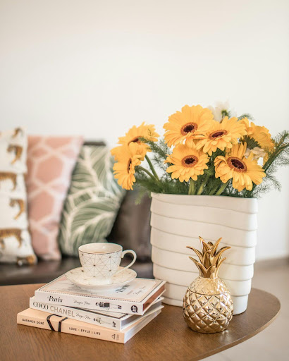 Sunflower Medium Ceramic Sake Cup Vase